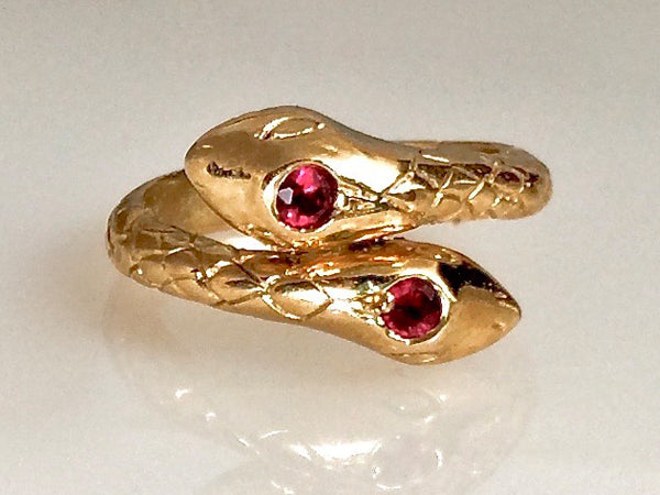 Double Snake Head Ring